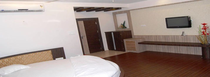 2080/Hotel Udayanraje Palace - Ahmednagar 05.jpg